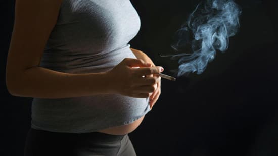 Насколько курение мамы вредно для будущего ребенка?